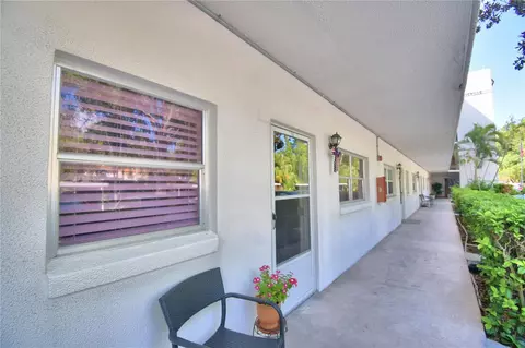 200 El Camino Dr #103, Winter Haven, FL 33884