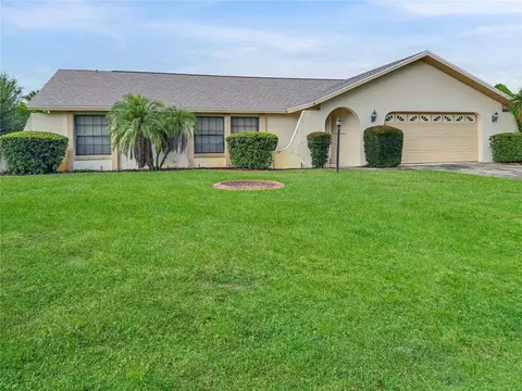 2500 Monza Dr, Sebring, FL 33872