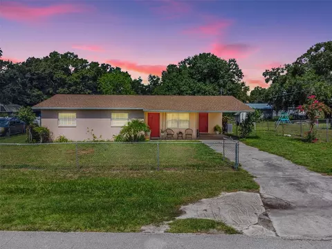 5021 Poplar Ave, Bowling Green, FL 33834