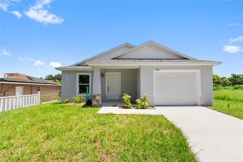 1725 Blossom Cir W, Lakeland, FL 33805
