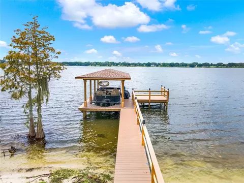 300 E Lake Elbert Dr NE, Winter Haven, FL 33881