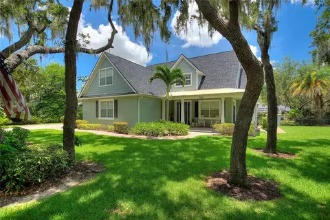 2606 Wyndsor Oaks Ct, Winter Haven, FL 33884