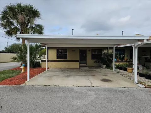 2179 Castle Pt, Winter Haven, FL 33880