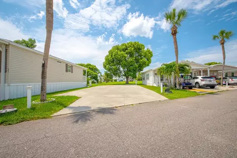 9000 Us Highway 192 #895, Clermont, FL 34714