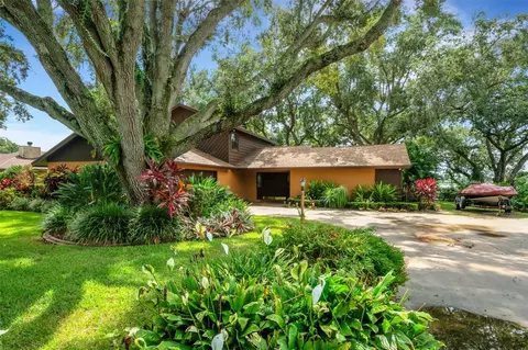 2019 Shoreland Dr, Auburndale, FL 33823