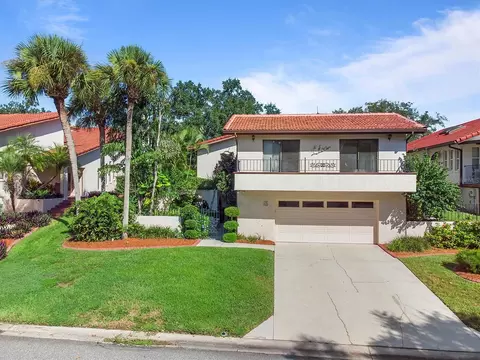 7009 Country Club Dr, Lake Wales, FL 33898
