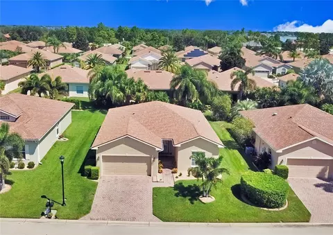 4460 Waterford Dr, Lake Wales, FL 33859