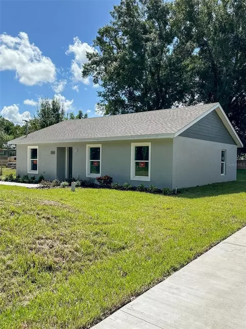 2106 Palm Nut Dr, Winter Haven, FL 33881