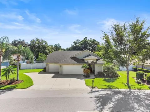 135 Belmont Dr, Winter Haven, FL 33884