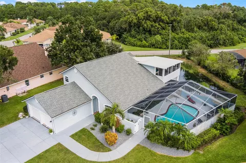 744 Santa Maria Dr, Winter Haven, FL 33884