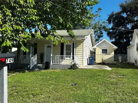749 Carroll Ave SW, Winter Haven, FL 33880