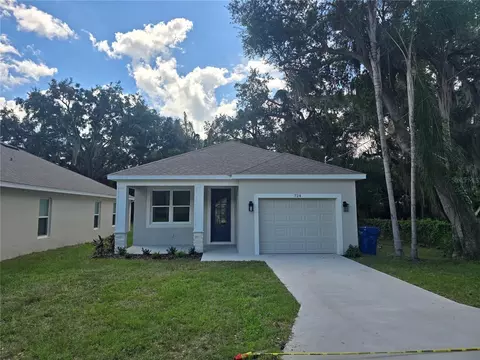 724 Avenue R NE, Winter Haven, FL 33881