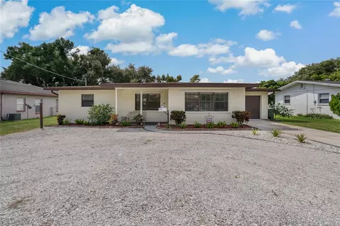570 Avenue M SE, Winter Haven, FL 33880
