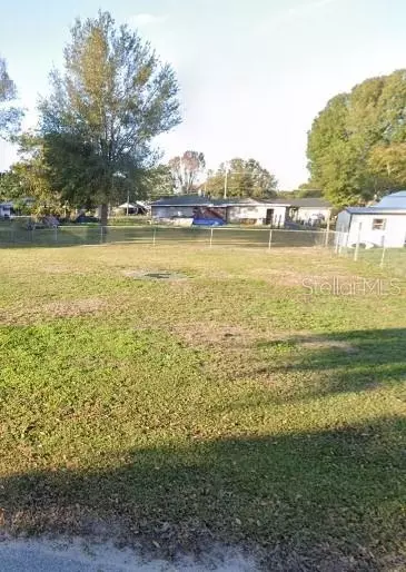 Avenue Q Sw, Winter Haven, FL 33880