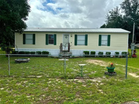 1201 Shirley St, Interlachen, FL 32148