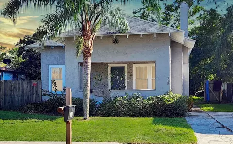 218 Avenue F SE, Winter Haven, FL 33880