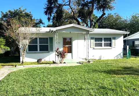 2726 Canal Dr N, Lakeland, FL 33801