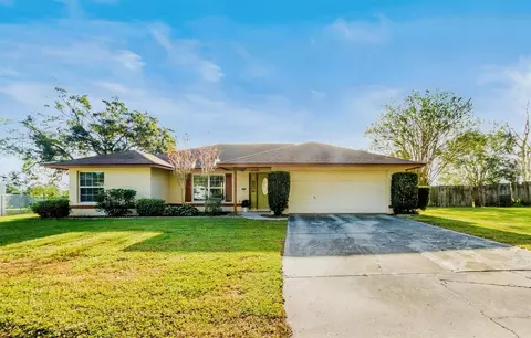 2247 Groveglen Cir, Lakeland, FL 33812