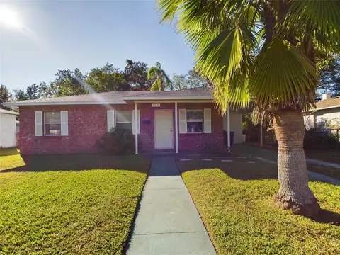 3137 Henderson Cir E, Lakeland, FL 33803