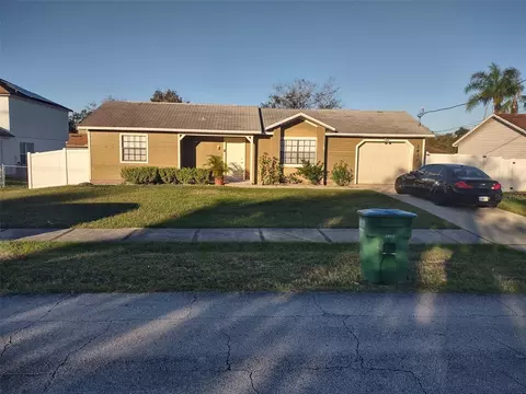 2830 E Waco Dr, Deltona, FL 32738