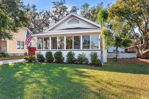 745 S Rushing Ave, Lakeland, FL 33801