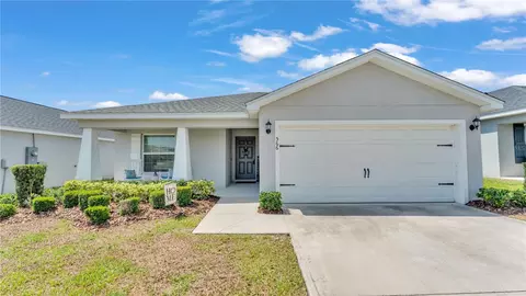 566 Valentina Ln, Auburndale, FL 33823