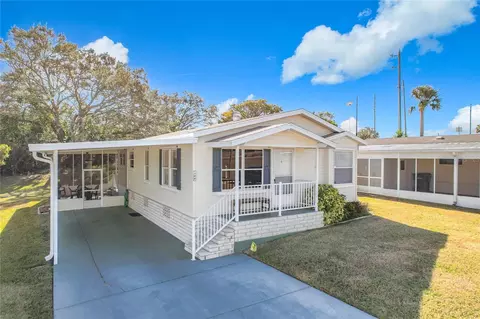 106 Candlewood Dr, Lake Wales, FL 33898
