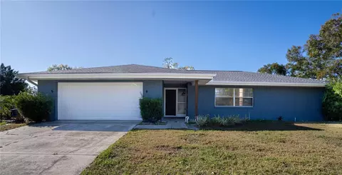 1001 Mockingbird Cir, Winter Haven, FL 33884