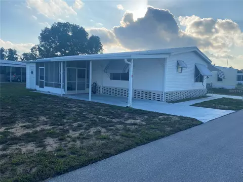 222 Cherrywood Dr, Lake Wales, FL 33898