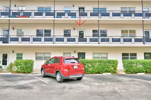 200 El Camino Dr #211, Winter Haven, FL 33884