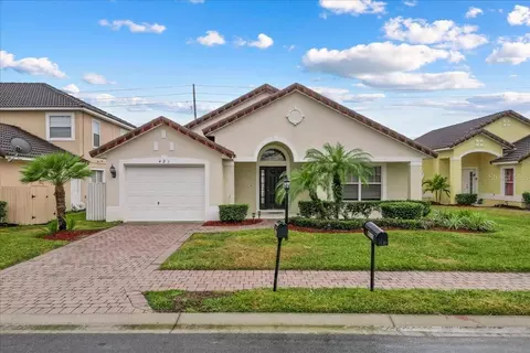 421 Robin Rd, Davenport, FL 33896