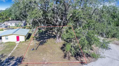 Fouse Avenue, Dundee, FL 33838