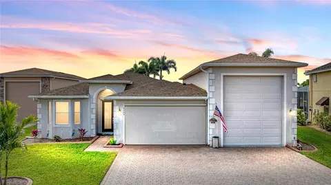 4240 Dunmore Dr, Lake Wales, FL 33859