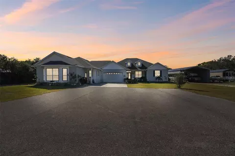1027 Bradbury Rd, Winter Haven, FL 33880