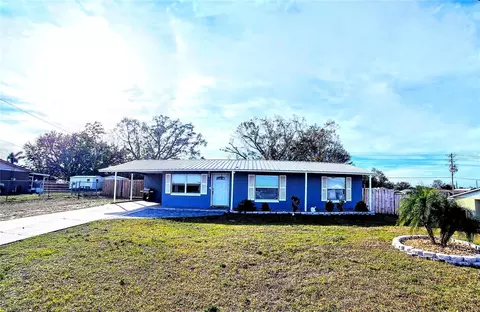930 Thompson Ave, Frostproof, FL 33843