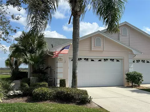 37 Enclave Dr, Winter Haven, FL 33884