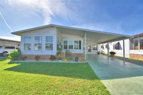 4236 Cedarwood St, Winter Haven, FL 33880