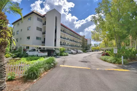 200 El Camino Dr #206, Winter Haven, FL 33884
