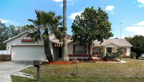 100 Heatherwood Blvd, Lake Wales, FL 33859