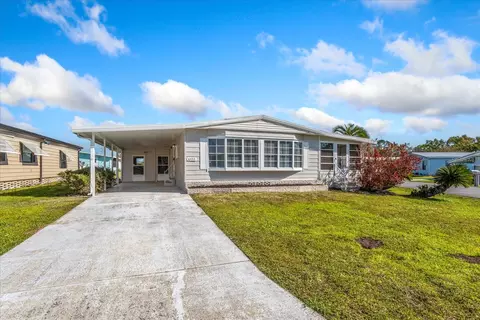 6433 Jacaranda Ave NE, Winter Haven, FL 33881