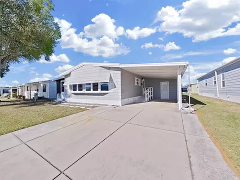 4986 Foxwood Lake Dr, Lakeland, FL 33810