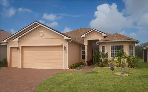 1124 Sawgrass Dr, Winter Haven, FL 33884