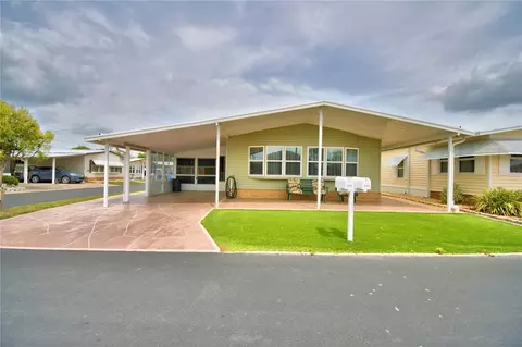 4555 Redwood St, Winter Haven, FL 33880