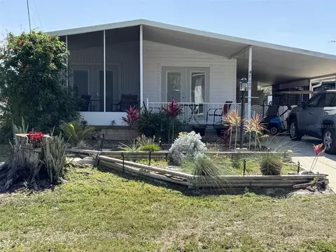 8689 Breeze Hill Dr, Lake Wales, FL 33898