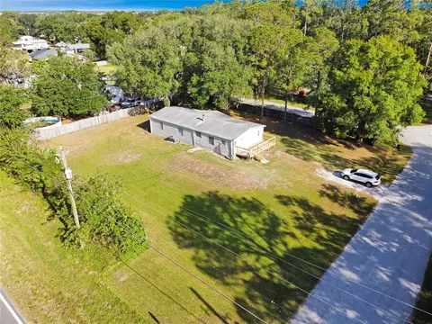 3611 Island Oaks Ct, Lakeland, FL 33805