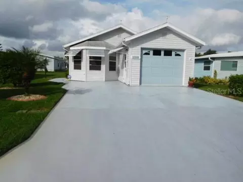 6398 Lolly Bay Loop NE, Winter Haven, FL 33881