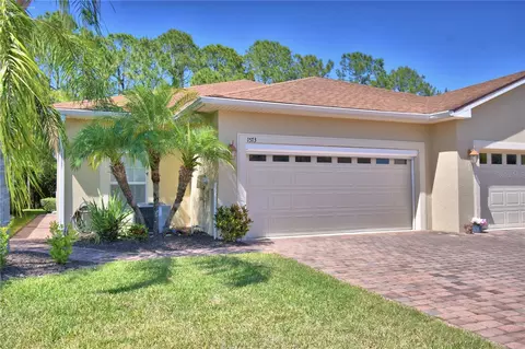 1573 Vienna Square Dr, Winter Haven, FL 33884