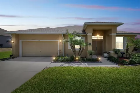 132 Dinner Lake Ave, Lake Wales, FL 33859