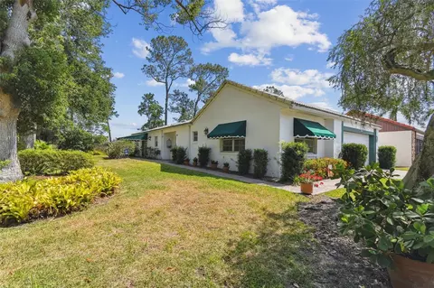 441 San Jose Dr, Winter Haven, FL 33884