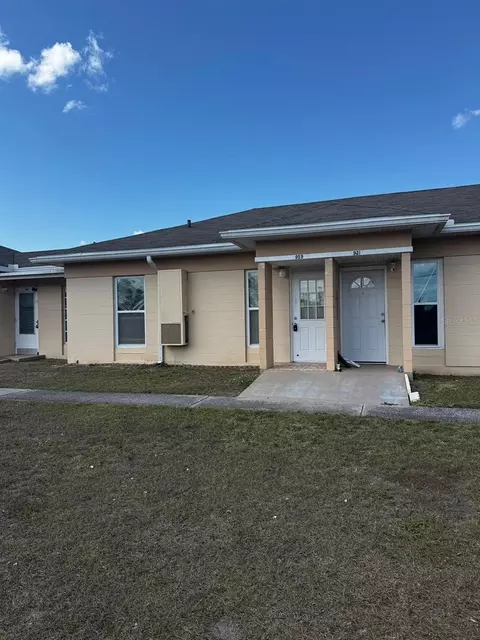 929 Club Cir, Lakeshore, FL 33854